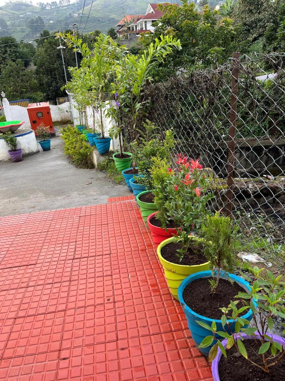 Banyanthree Hotel Kodaikanal Bagian luar foto